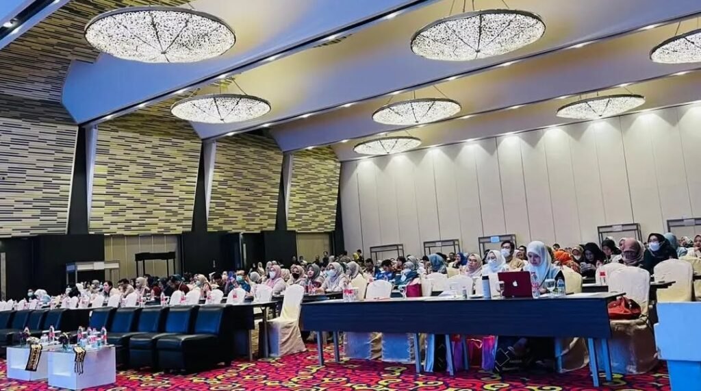 ASMILAM KE 10Hari KetigaSimposium- Current Parctical Approach of Cardiovascular Disease- From Pediatric to Adult (2)