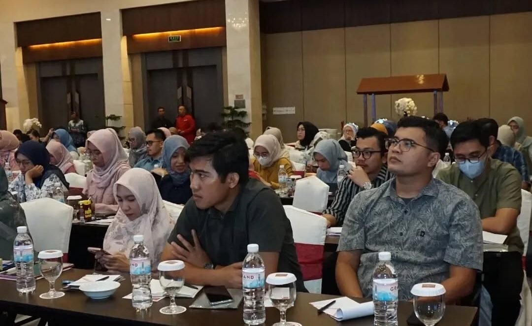 𝟏𝟏 𝐭𝐡 𝐀𝐒𝐌𝐈𝐋𝐀𝐌 𝟐𝟎𝟐𝟒(11th Annual Scientific Meeting of PERKI Lampung) SimposiumMinggu, 30 Juni 2024Dengan Tema (𝐒𝐭𝐫𝐚𝐭𝐞𝐠𝐢𝐜 𝐂𝐡𝐚𝐥𝐥𝐞𝐧𝐠𝐞𝐬 𝐢 (2)